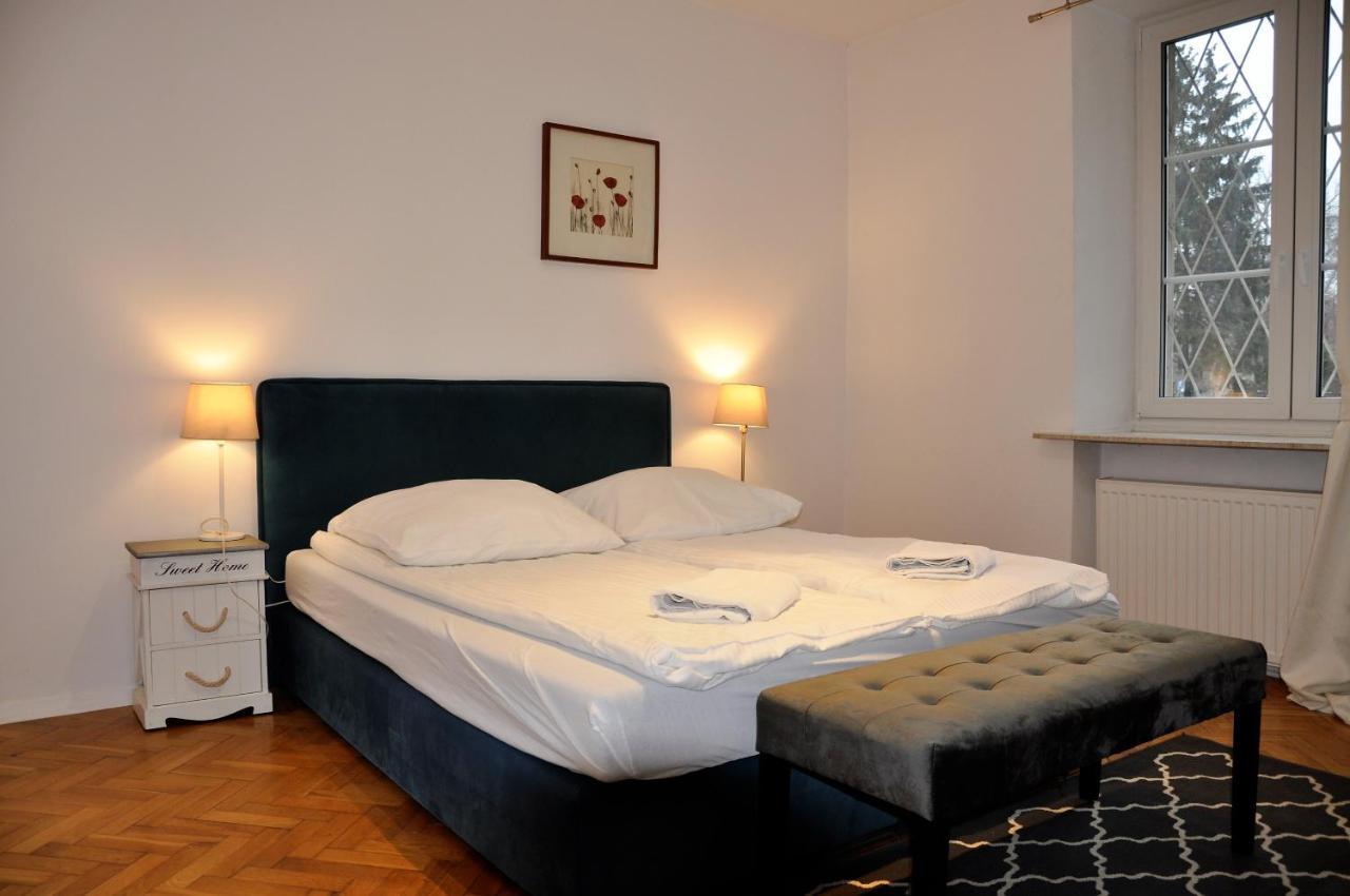 Prudentia Apartments Brzozowa Varşovia Exterior foto