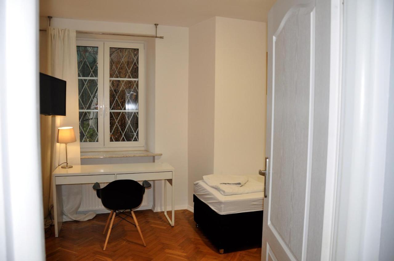Prudentia Apartments Brzozowa Varşovia Exterior foto